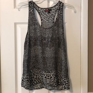 👗🛍Forever 21 blk/grey leopardy razor back tank